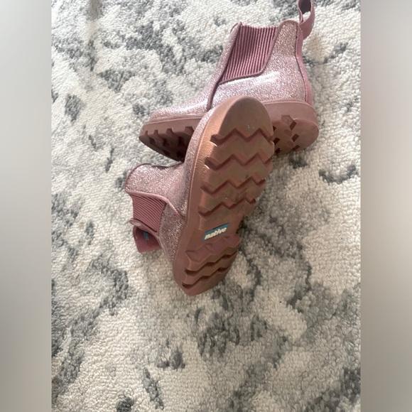 Native - Glitter Chelsea Boot - Picture 2 of 4